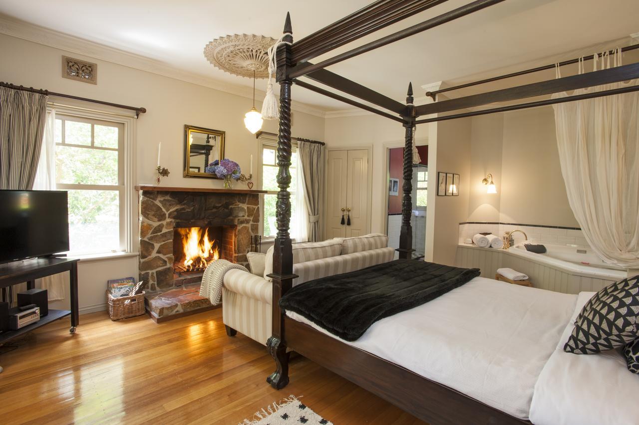 Fern Cottage - Mt Dandenong Romance